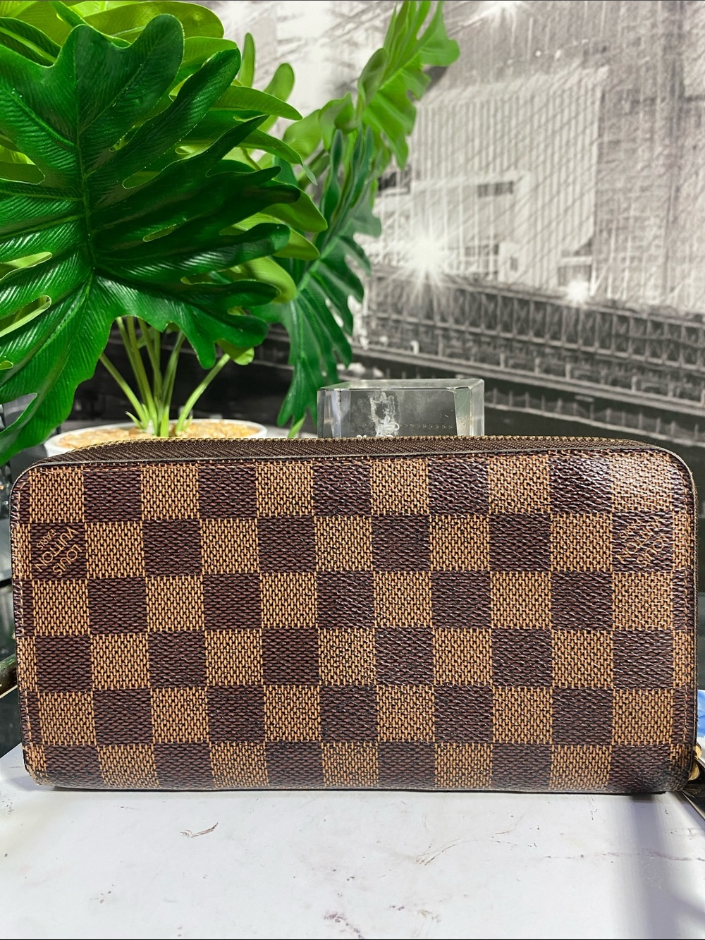 Authentic Rare Louis Vuitton Damier Zippy Wallet - Picture 8 of 16